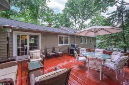 40 Lake Shore Dr, Dover NJ  07803-2936 exterior