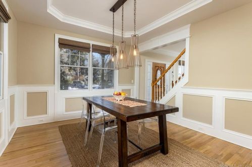 7 Blue Mountain Rdg, Norwalk, CT 06851-2901