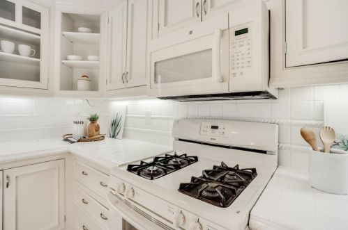 2467 Lacey Dr, Milpitas CA 95035-6122 exterior