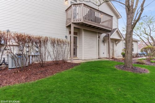 910 Prospect Ct, Naperville IL  60540-0369 exterior