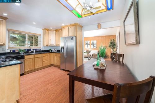 866 San Simeon Ct, Concord CA  94518-2316 exterior