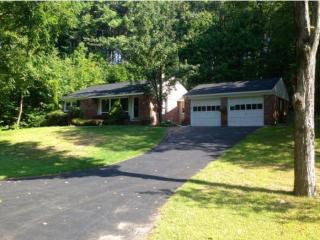 25 Cyrus Ln, Laconia, NH 03249-2207