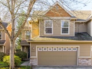 20831 Cherry Orchards St, Sherwood OR  97140-7842 exterior