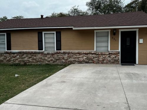 321 Holley St, Fort Worth TX  76140-3238 exterior