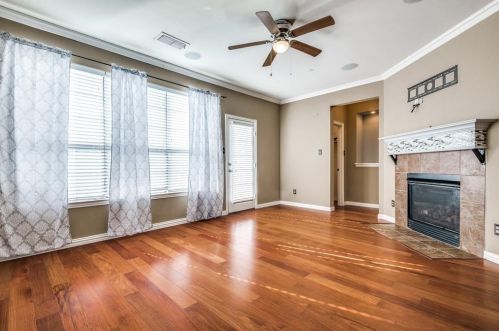 1558 Biltmore Ln, Irving TX  75063-3503 exterior
