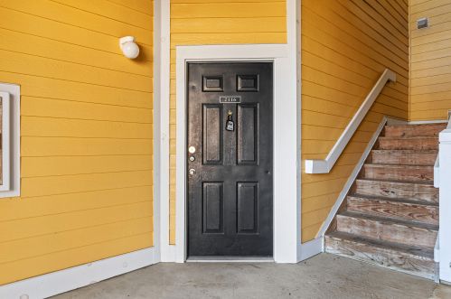 2116 Chatelain Way, Mount Pleasant SC  29464-3274 exterior