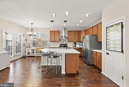 17458 Lethridge Cir, Round Hill, VA 20141-2181