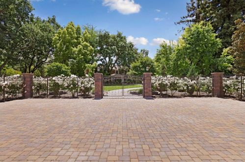 4844 Morada Ln, Stockton, CA 95212-1614