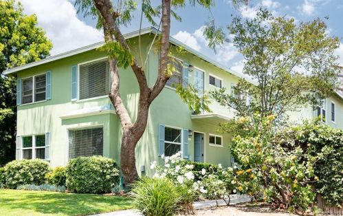 1545 Riverside Dr, Glendale CA 91201-3824 exterior