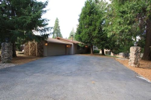 2786 Alder Dr, Snowline Camp, CA 95709-9628