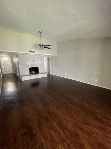 3306 Meadow Oaks Dr, Garland, TX 75043-6229