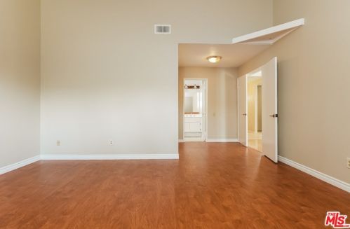 12 Whitney, Irvine CA  92620-3386 exterior