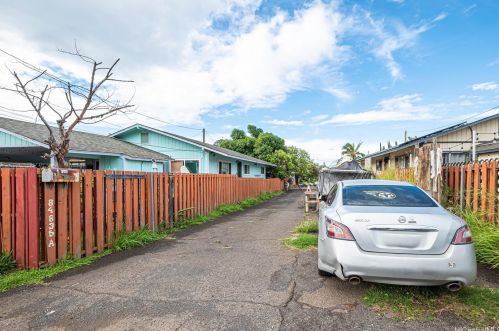 84833 Lahaina St, Nanakuli, HI 96792-1841