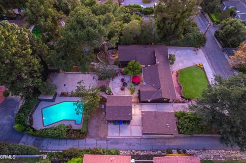 2512 Rockdell St, Glendale CA 91214-2221 exterior