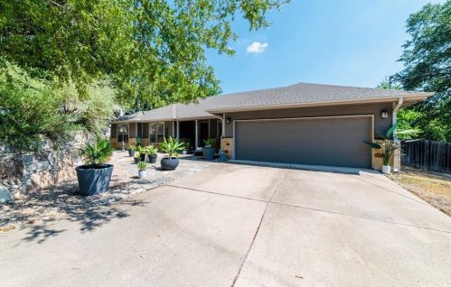 2512 De Soto Cir, Austin, TX 78733-1300