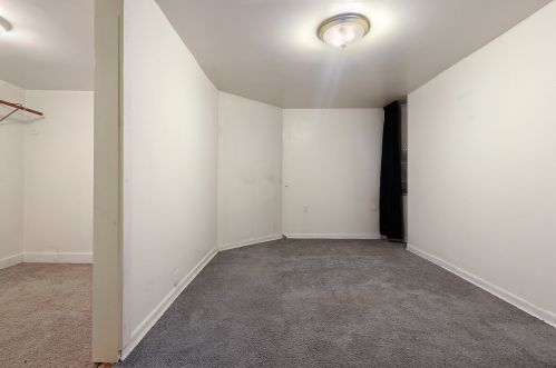 2825 Rockwell St, Chicago IL  60618-7804 exterior