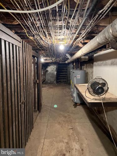 145 Philadelphia St, York PA  17401-2438 exterior