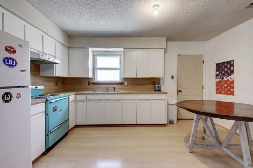 5415 Evans Ave, Austin TX  78751-1326 exterior