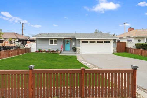 1309 11th St, Santa Ana, CA 92703-2123