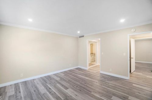 600 Stocker St, Glendale CA  91202-2266 exterior