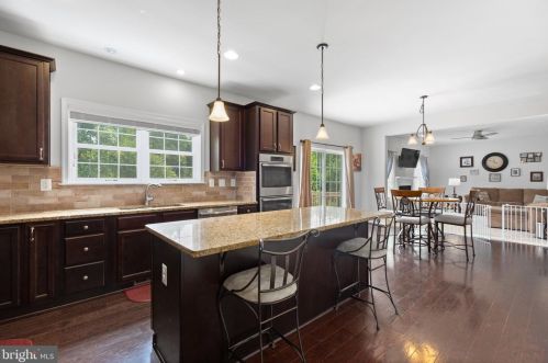 49 Summerfield Ln, Fredericksburg, VA 22405-1772