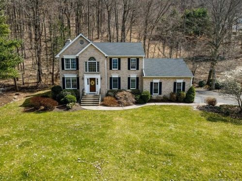 190 Copper Ridge Rd, Southington CT  06489-4645 exterior