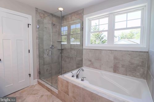 38 Chrisba Rd, Severna Park MD 21146-3060 exterior