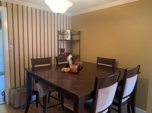 1420 Lamplighter Ln, Fort Worth, TX 76134-2823