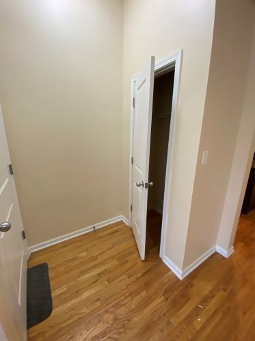 729 Loomis St, Chicago, IL 60607-4009