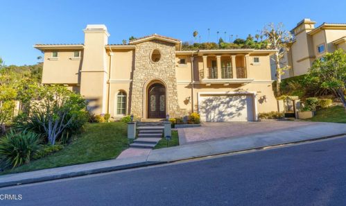 3698 Benedict Canyon Ln, Van Nuys, CA 91423-4679