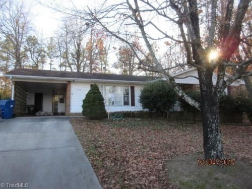 518 Julian Ave, High Point, NC 27263-2918