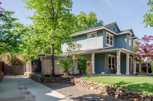 142 Secluded Oaks Ct, Chico, CA 95928-4201