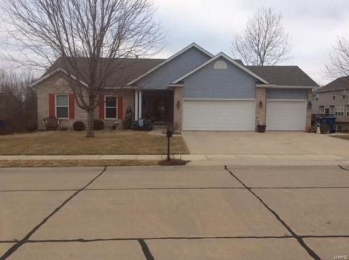 5 Augusta Ct, Maryville, IL 62062-5699