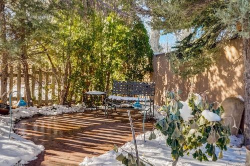 1048 Parkview Dr, Fort Collins CO  80525-2873 exterior