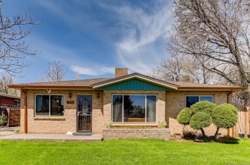 4221 Upham St, Denver, CO 80033-4832