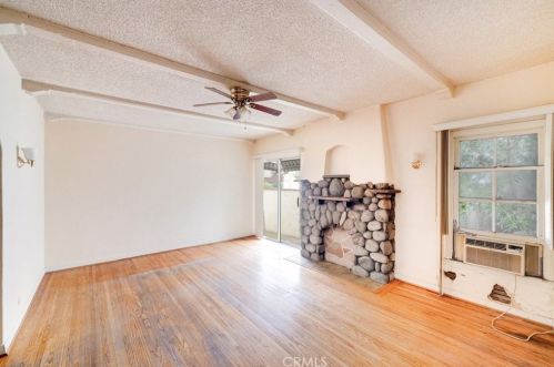 724 Acacia Ave, Glendale CA  91205-3006 exterior