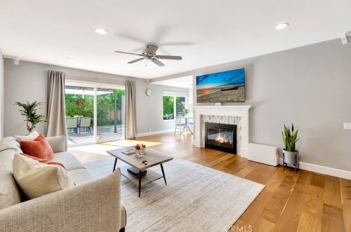 22 Delamesa, Irvine CA  92620-1838 exterior