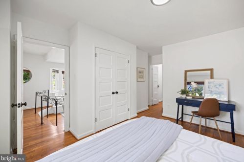1700 14th St, Arlington VA  22209-2941 exterior