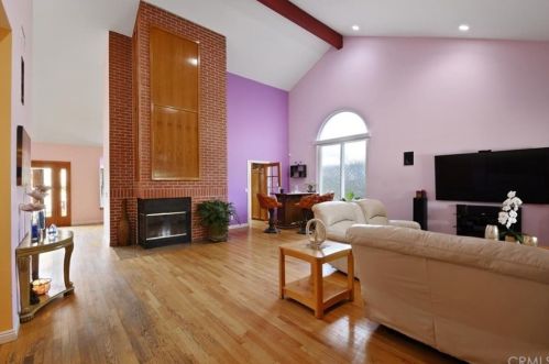 5413 117th St, Inglewood, CA 90304-1048