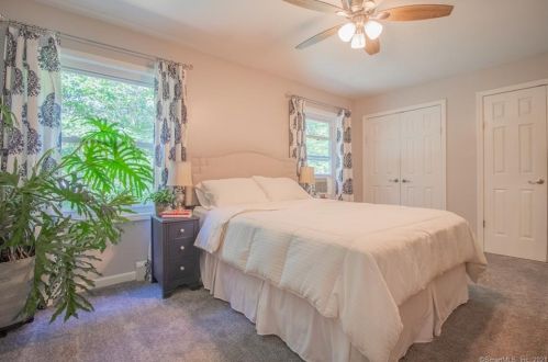 20 Stagecoach Rd, Exeter CT  06249-1647 exterior