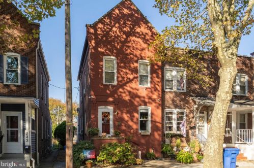 241 4th Ave, Roebling, NJ 08554-1301