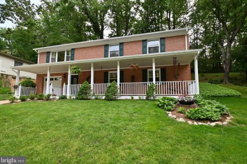 2267 Spinnaker Ct, Woodbridge, VA 22192-2129