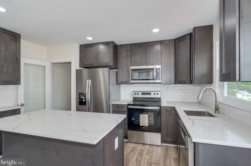 201 Pointfield Dr, Harpers Ferry WV 25425-5173 exterior