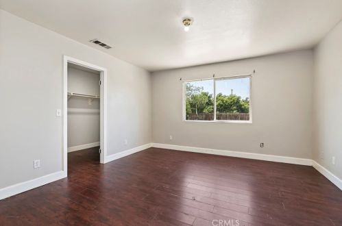 517 Prospect Ave, Riverside CA  92507-1720 exterior