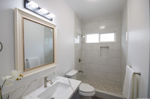 418 Halemaumau St, Honolulu HI  96821-2043 exterior