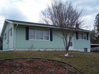 5 Parkside Ter, Barre VT  05641-4846 exterior
