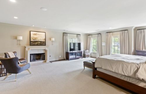 876 Berkshire Rd, Atlanta GA  30324-4930 exterior