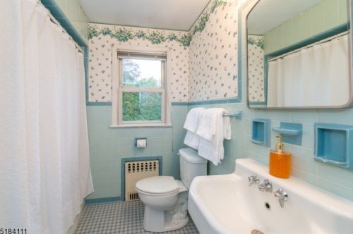 500 Vly Vw Ave, Hackettstown NJ  07840-1416 exterior