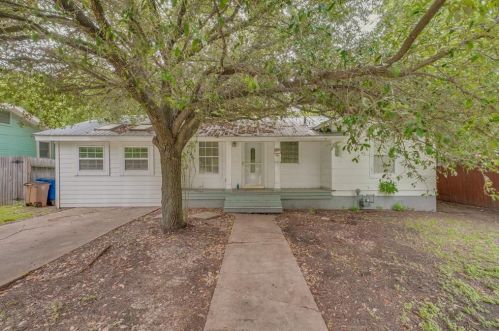 2004 Alguno Rd, Austin, TX 78757-3223