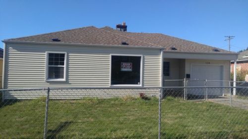128 6th St, Napavine, WA 98532-3204